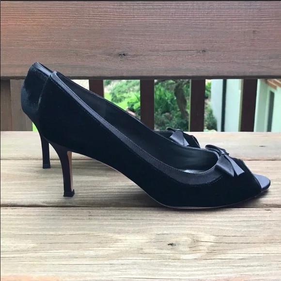 Ann Taylor Black Velvet Peep Toe Heels - Like New! - Picture 3 of 5